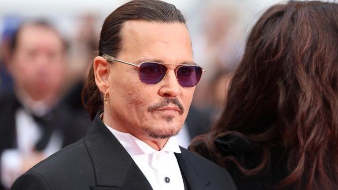 Johnny Depp reaparece en Cannes con una desgarradora ovación de siete minutos por «Jeanne du Barry»