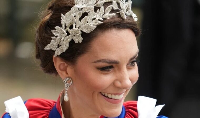 Kate Middleton brilló con su atuendo en la coronación del rey Carlos III [+Tributo a Lady Di]