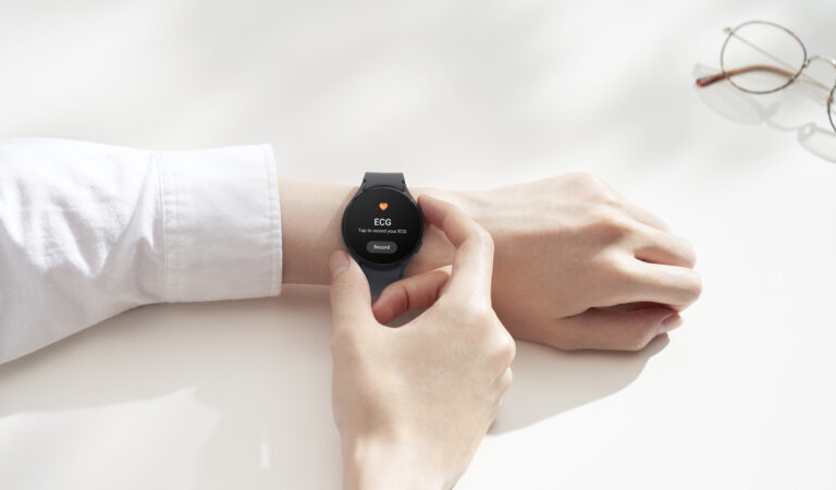 Samsung anunció que Galaxy Watch incorporó la notificación de ritmo cardiaco irregular