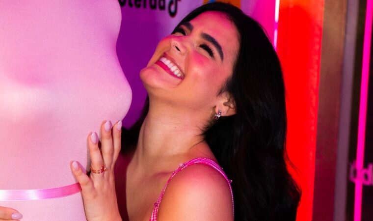 ¡Nuevo podcast! La influencer María Paula Gotera está de estreno con «Depressed but Well Dressed»