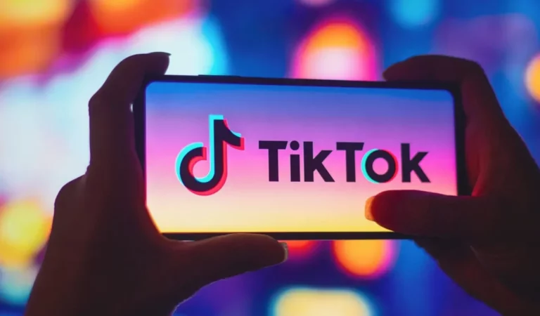 ¿Cómo crear y personalizar mensajes de texto en TikTok?