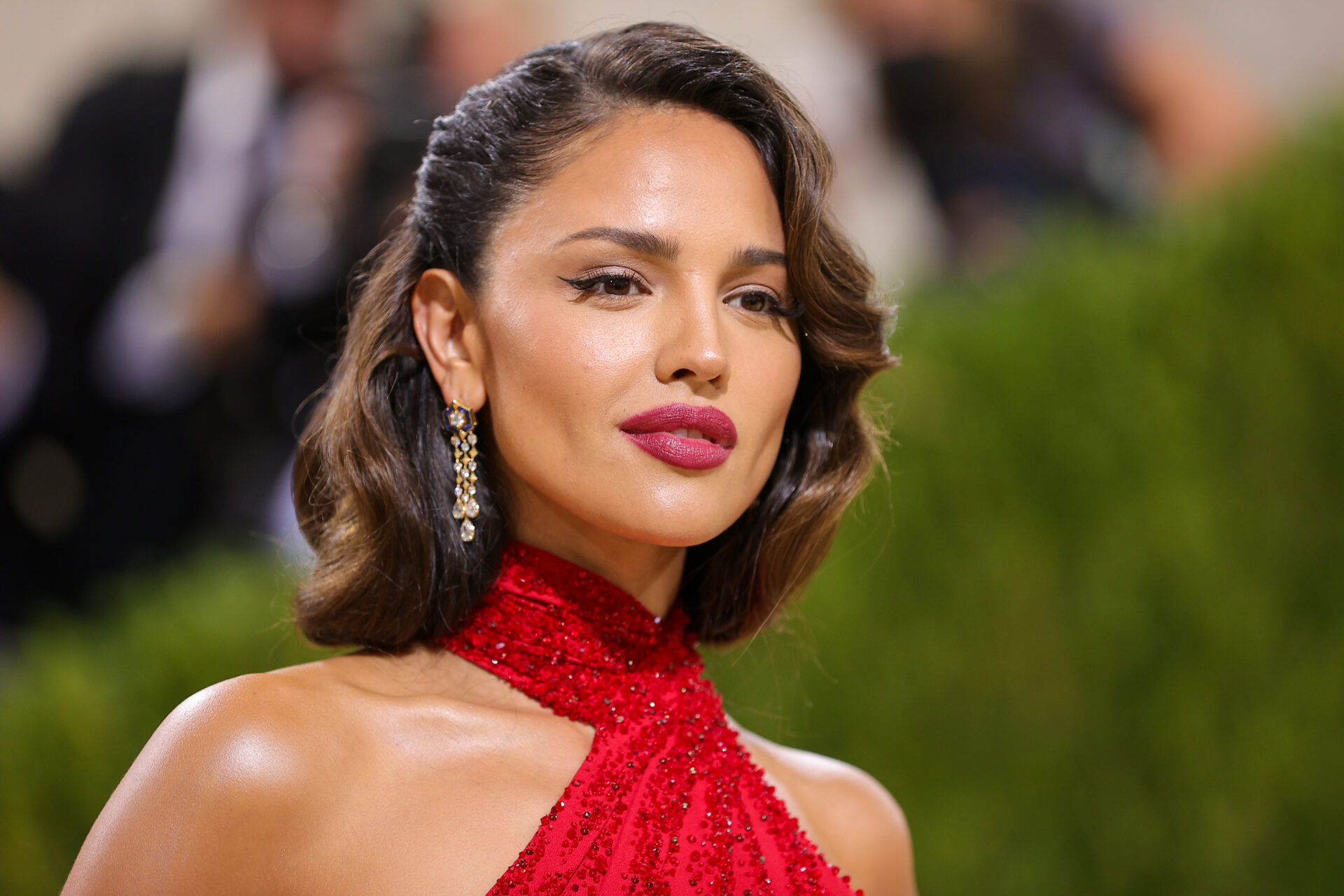 Eiza González y sus mejores looks con prendas estampadas – Metro World News