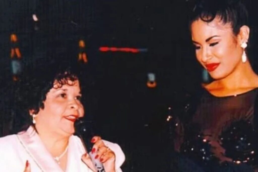 Selena Quintanilla con Yolanda Saldivar
