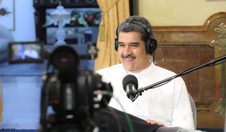 ¿Formaba parte de la organización? Maduro aseguró que él dio la orden de que abrieran las puertas a todo el público en el concierto de Karol G