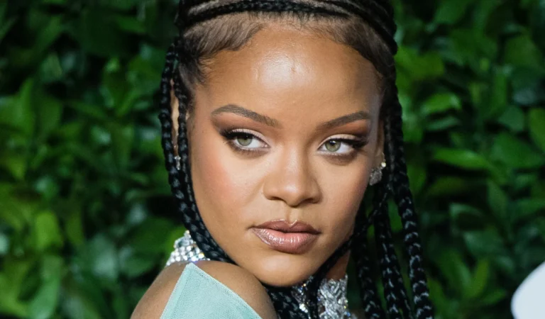 “Los rivales están mirando”: Rihanna contó algunos detalles de su nuevo álbum