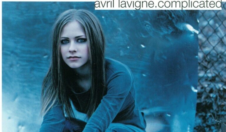 ¿Pasó tanto tiempo? Avril Lavigne está celebrando el aniversario de su sencillo «Complicated»