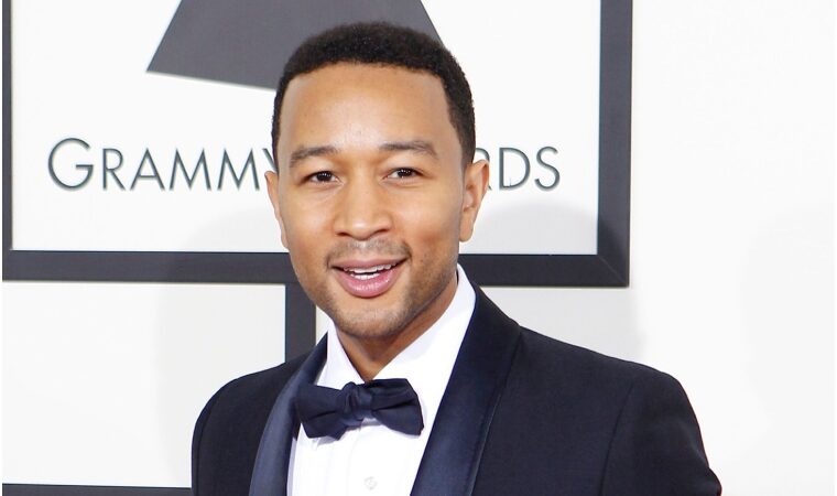 Por segunda vez, John Legend recibe un “Doctorado Honoris Causa”