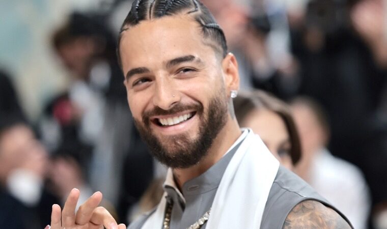 Cajero de tienda en Monterrey confunde a Maluma ¡con Maluma!