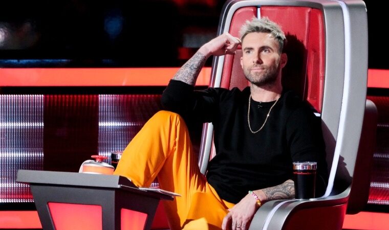 ¡Regresa a su silla! Adam Levine vuelve como jurado en “The Voice”