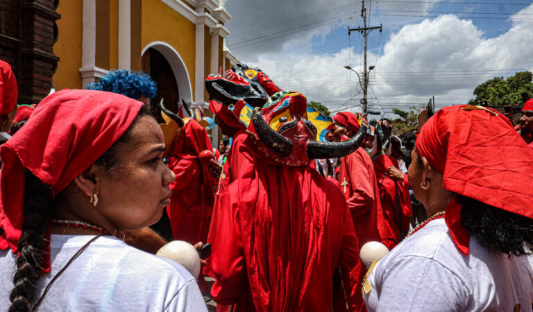 Junto a La Que Manda, los Diablos Danzantes de Yare celebraron otro año de cultura y tradición