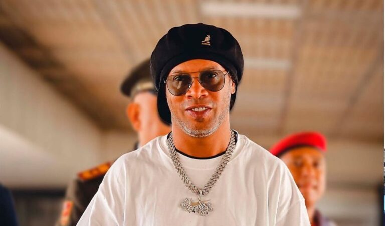 ¡Ronaldinho llegó a Venezuela!