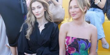 Paris Jackson y Ester Expósito-Foto Cortesía