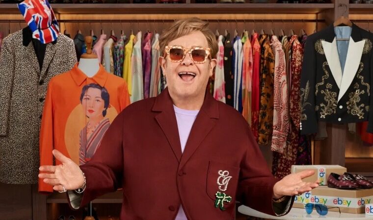 Elton John subasta objetos personales para recaudar fondos contra el SIDA