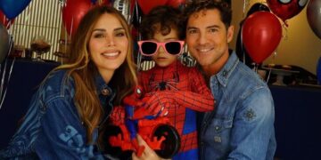 David Bisbal junto a Rossana Zanetti y su hijo- Foto Cortesía
