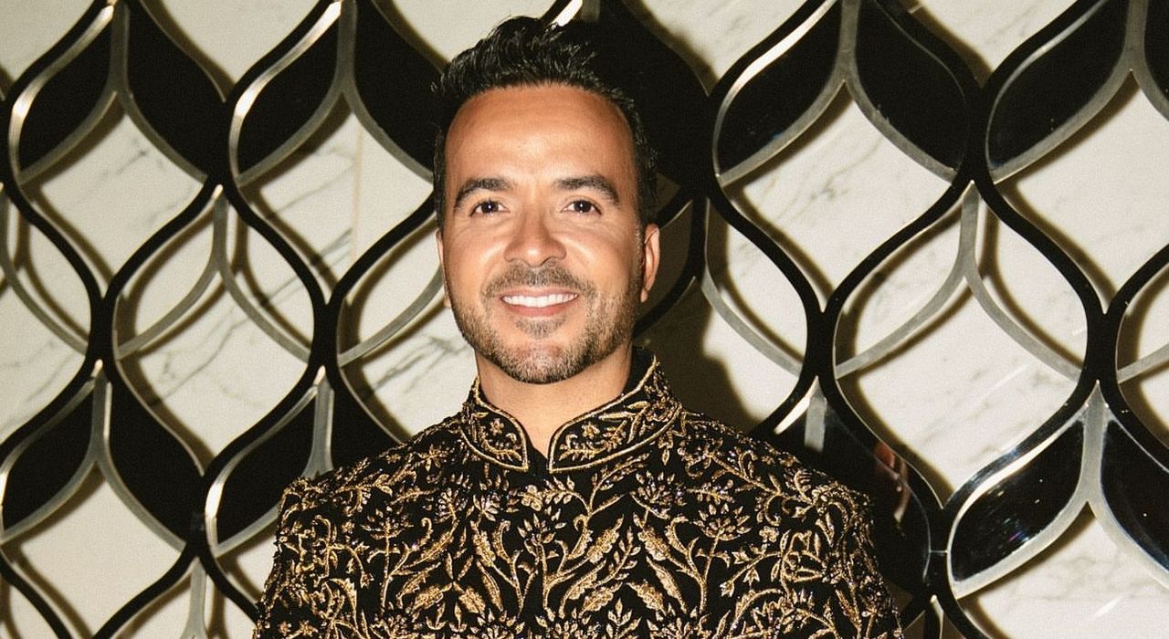 Luis Fonsi cantó en la boda del hombre más millonario de la India, image size:1280x700