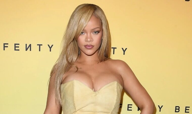 ¿En camino al tercer bebé? Rihanna despierta rumores de nuevo embarazo