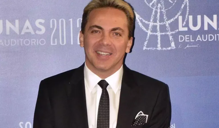 A sus 50 años, Cristian Castro está decidido a regresar a la escuela secundaria