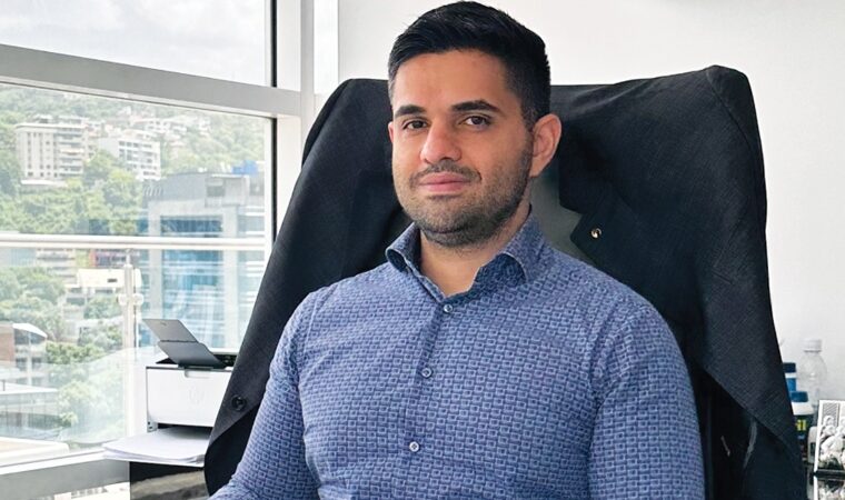 La OPI celebra su 28° aniversario en París: Gala en la Sorbona y reconocimiento a Jonathan Ibarah como Personalidad del Año