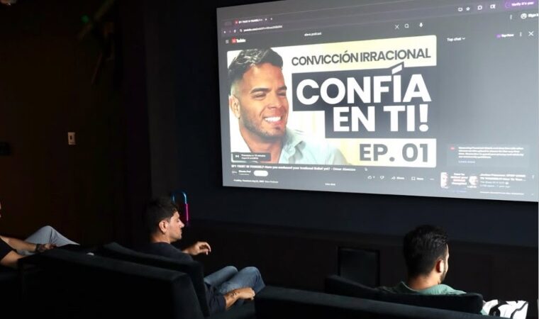 Omar Alonzzo impulsa a emprendedores hispanos con ELEVA Podcast