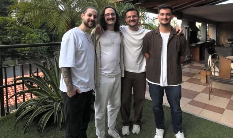 Anakena lleva su pop caribeño a una experiencia sensorial con Bajo el Árbol