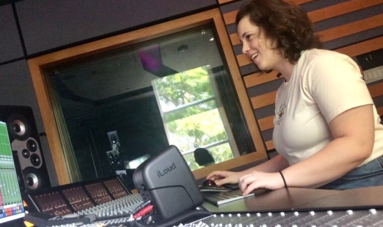 Isabel Rodríguez Siblesz: la ingeniera venezolana detrás de los nominados al Latin Grammy 2025