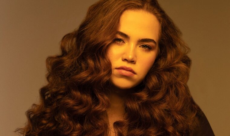 Palola sacude la escena pop con “Sismo”, su quinto lanzamiento del año