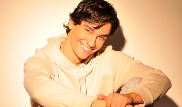 José María debuta con “Salte de mi cabeza”, una fusión entre pop latino y frescura juvenil