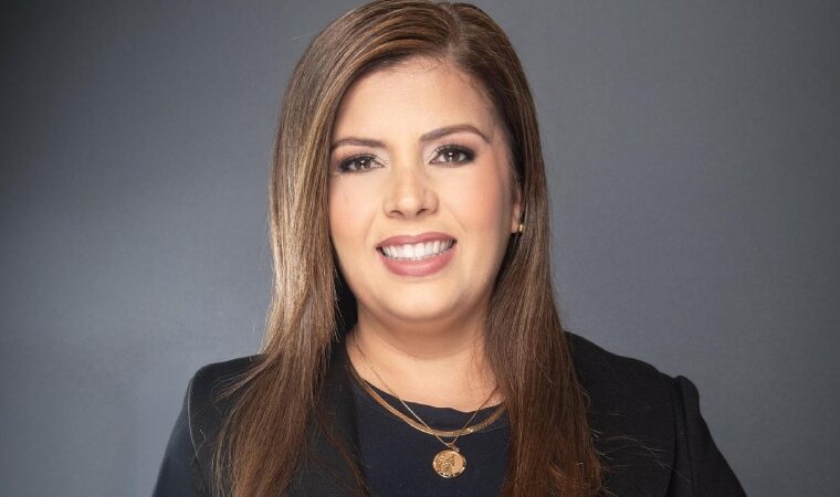 Merari Gago impulsa una revolución del buen servicio con su conferencia “Soy tuya (Si me atiendes bien)”