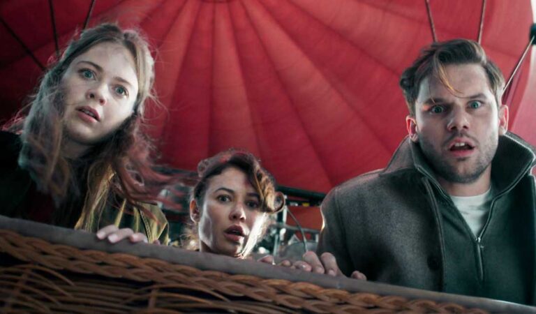 “Turbulencia”: secretos y tensión en un viaje que se sale de control