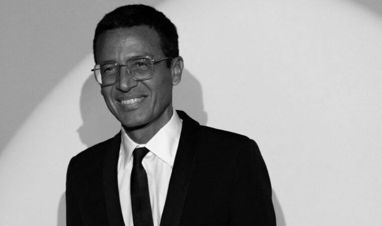 Omar Harfouch huye de EE.UU.: notificado por la demanda de Miss Universe en Nueva York y vuela a París sin dar la cara